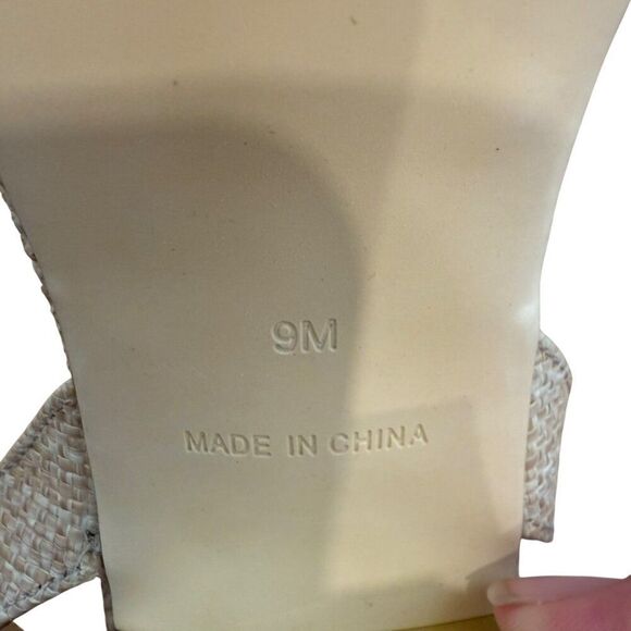 Lilly Pulitzer May Nude Bamboo Inspired Ankle Strap Block Heel Sandal Size 9 - Picture 6 of 9